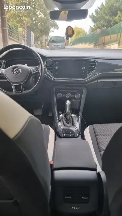 Volkswagen T-Roc 2019 photo 3