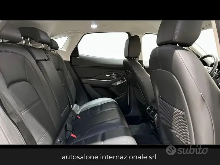 Jaguar E-Pace 2021 photo 5