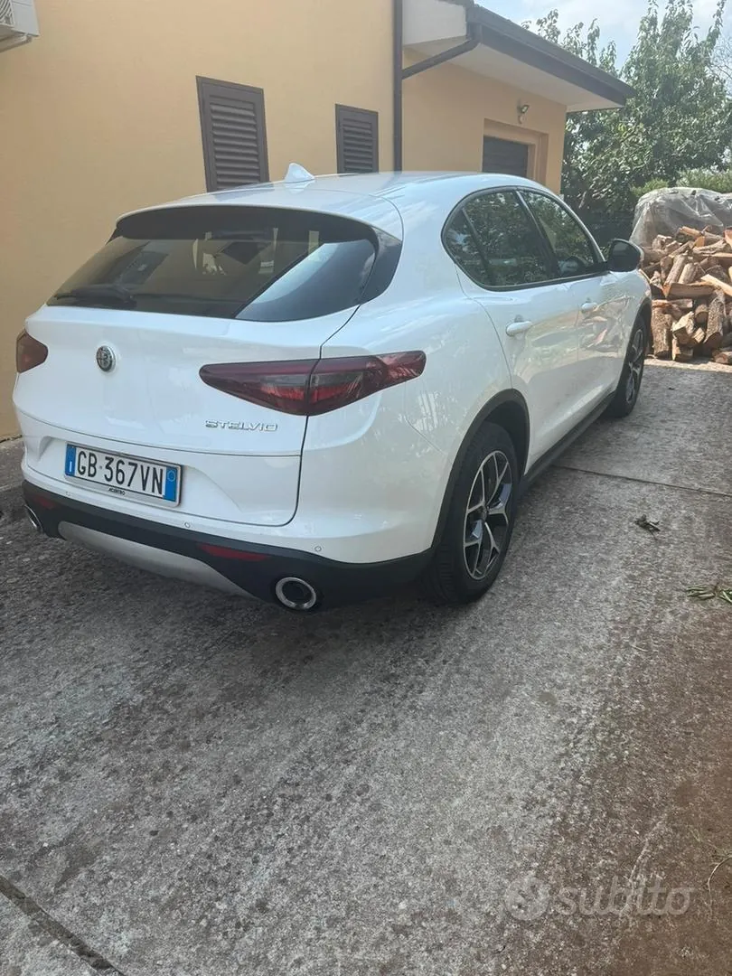 Alfa Romeo Stelvio 2020 photo 2