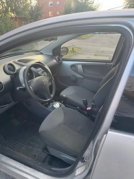 Peugeot 107 2009 photo 5