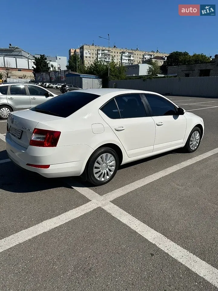 Skoda Octavia 2013 photo 4