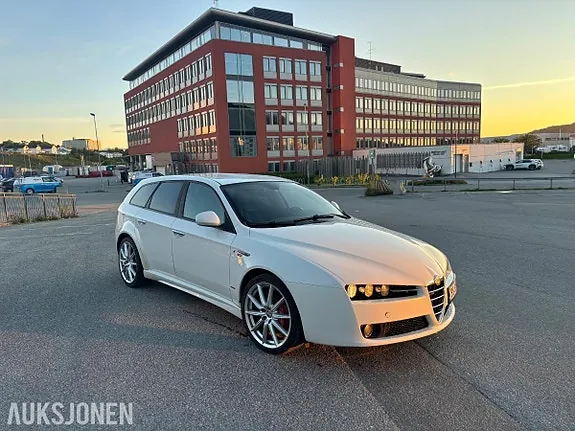 Alfa Romeo 159 2009 photo 3