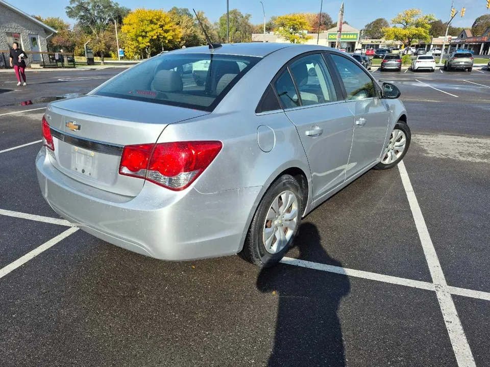 Chevrolet Cruze 2012 photo 3