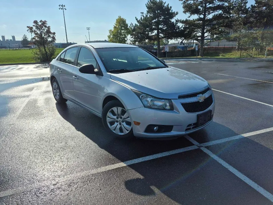 Chevrolet Cruze 2012 photo 2