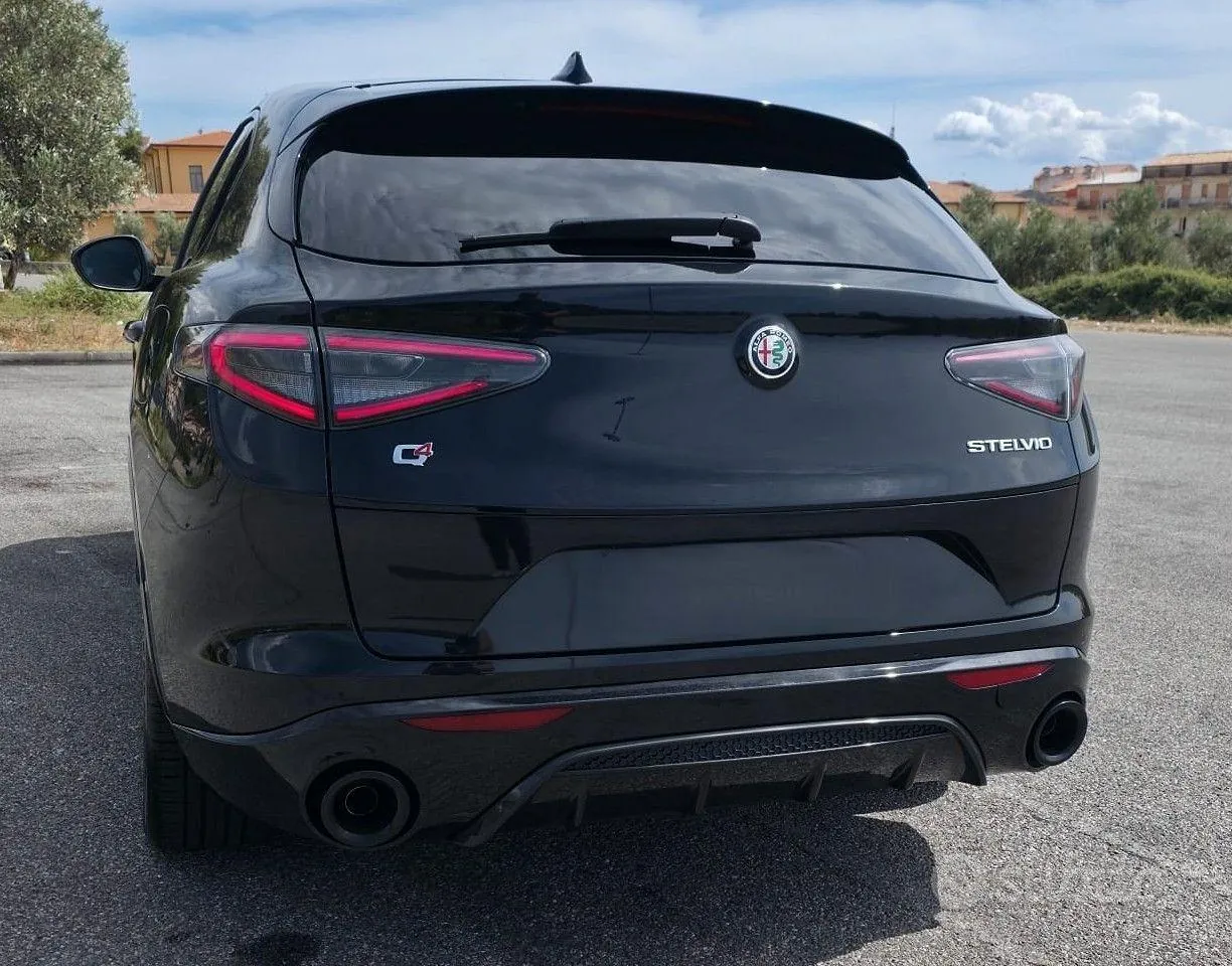 Alfa Romeo Stelvio 2025 photo 2