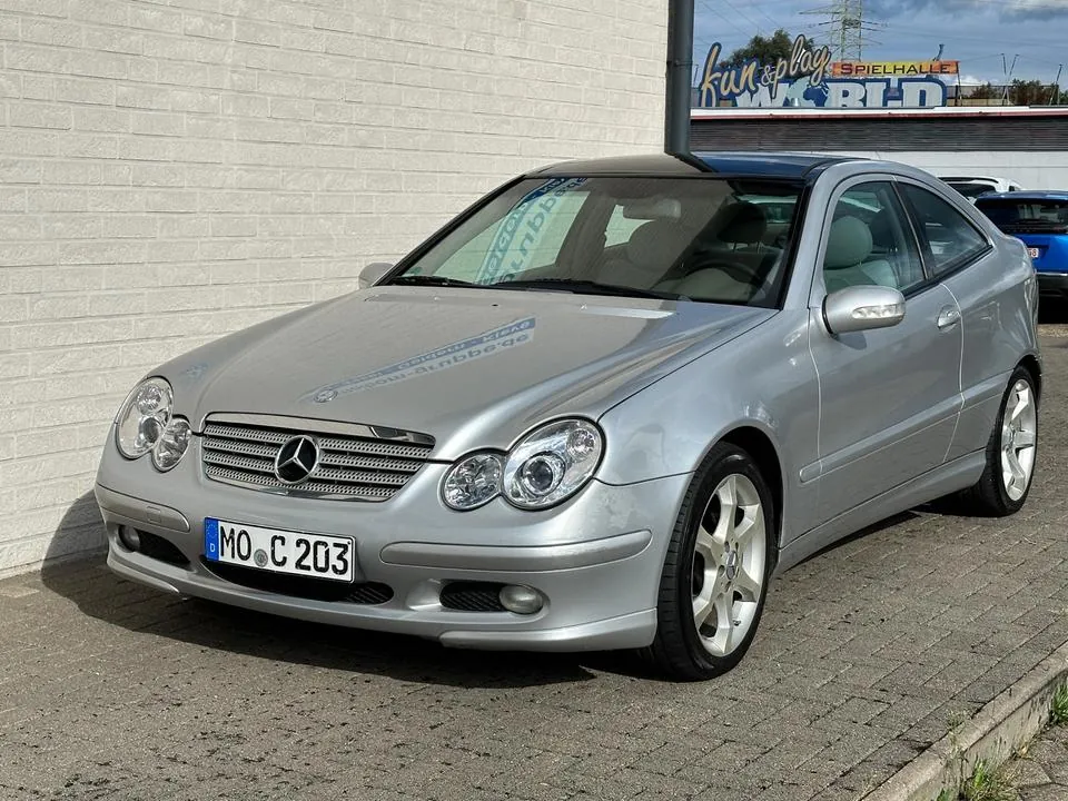 Mercedes-Benz Cl203