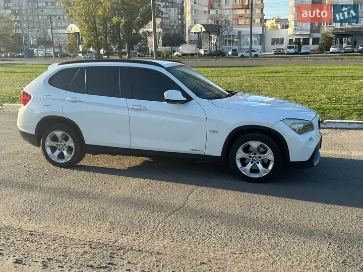 BMW X1 2012 photo 3
