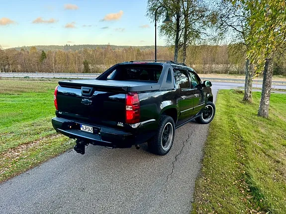 Chevrolet Avalanche 2007 photo 2