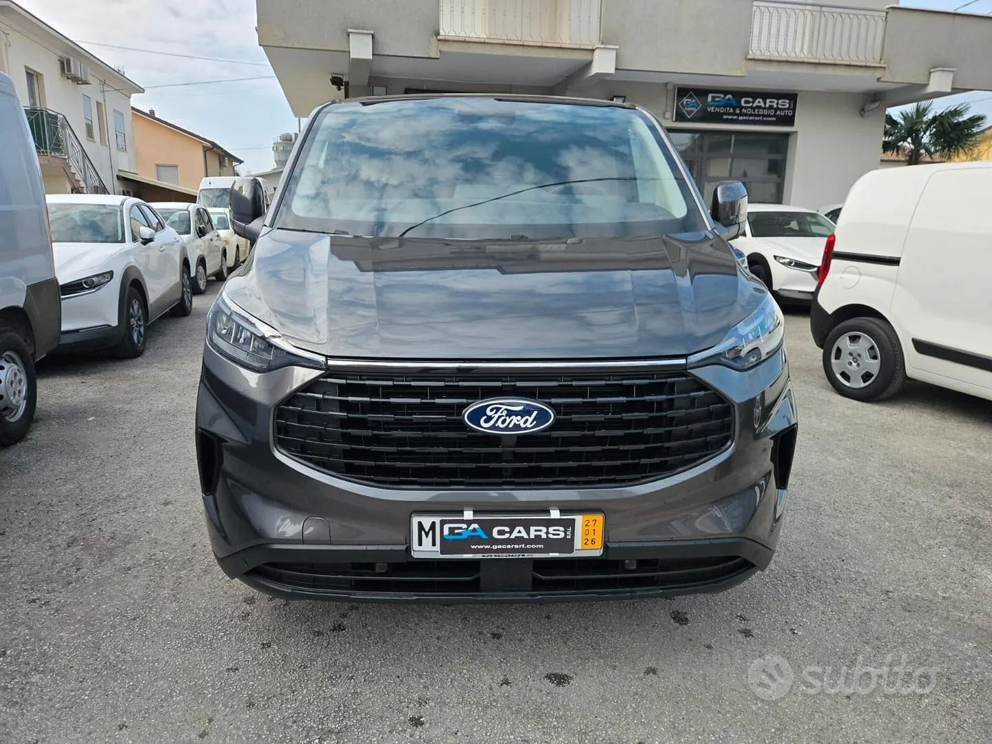 Ford Tourneo Custom 2025 photo 2