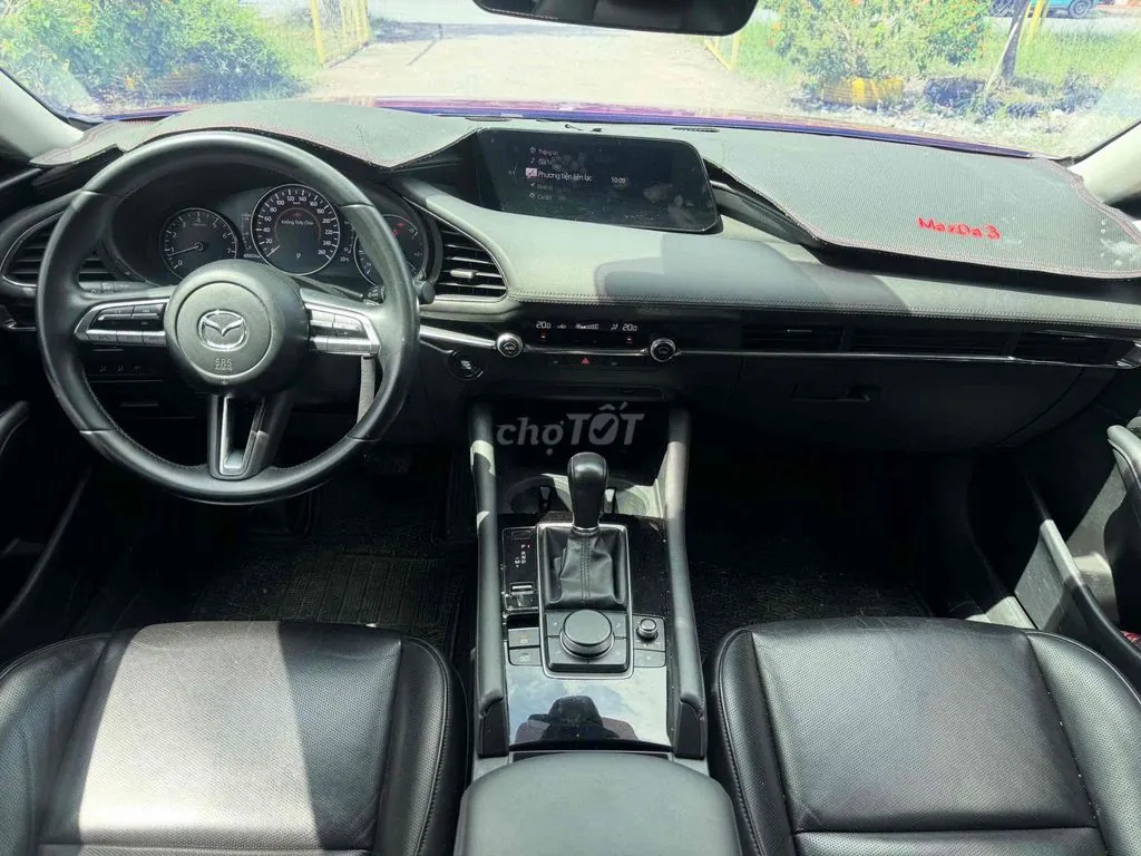 Mazda 3 2019 photo 3