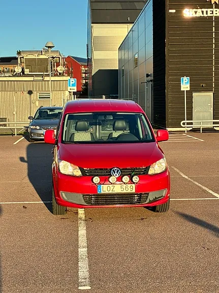 Volkswagen Caddy 2011 photo 2