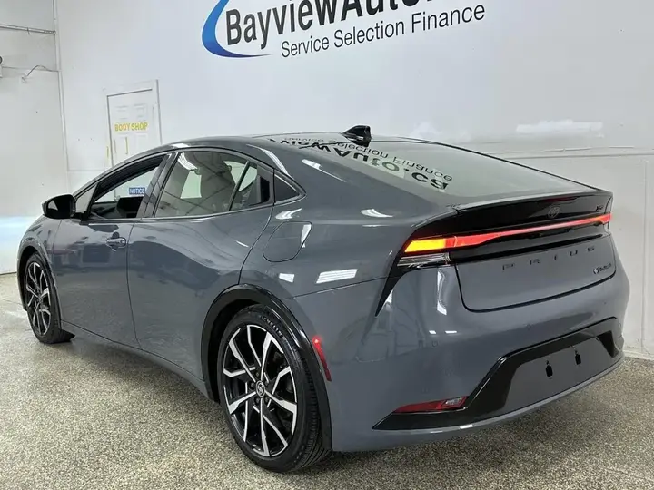 Toyota Prius Prime 2023 photo 5