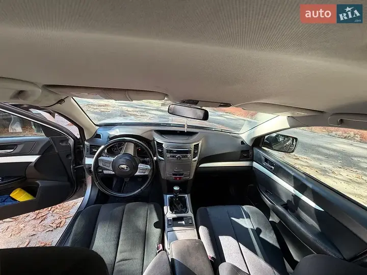 Subaru Outback 2010 photo 4