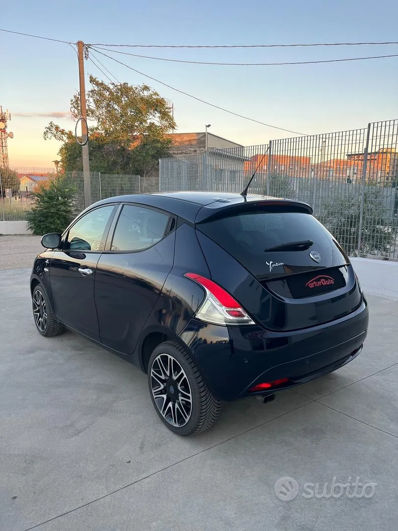 Lancia Ypsilon 2017 photo 3