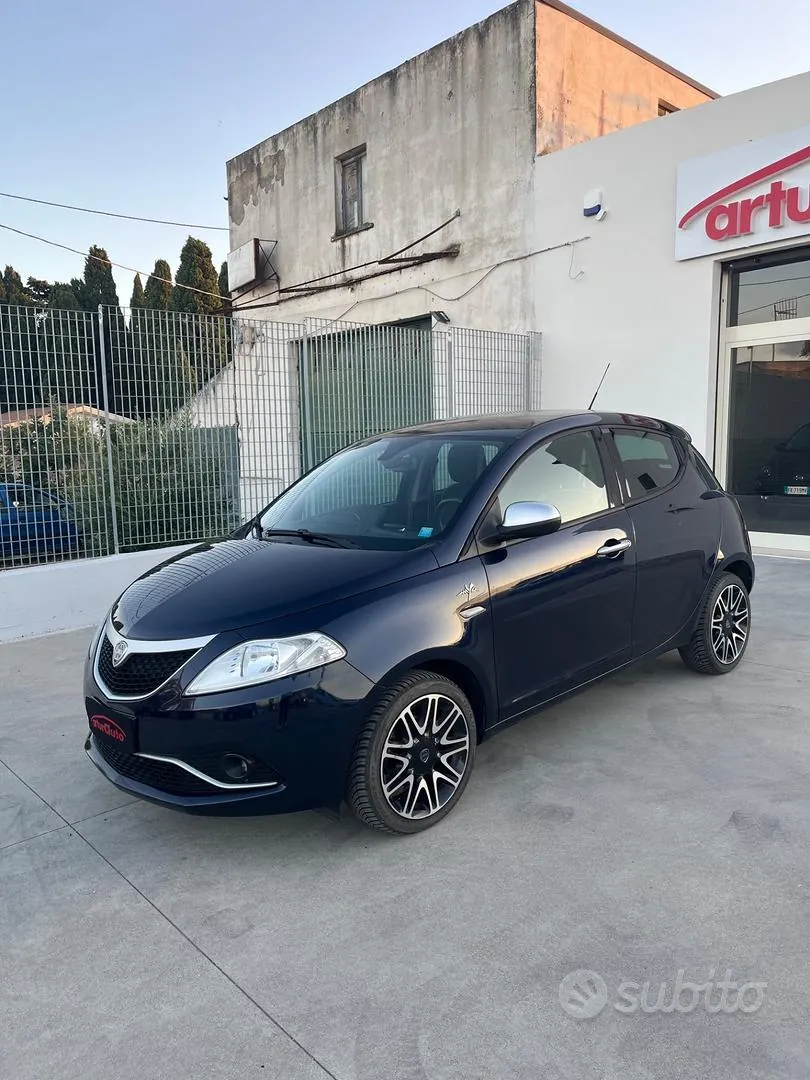 Lancia Ypsilon 2017 photo 2