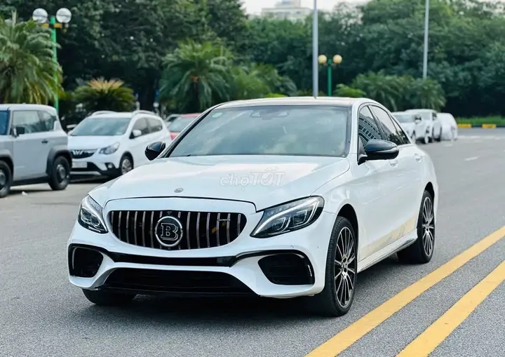 Mercedes-Benz C-Class 2017 photo 3