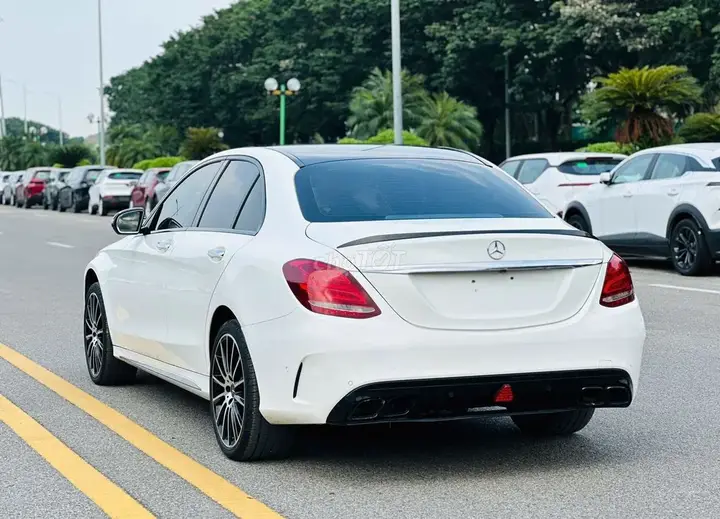 Mercedes-Benz C-Class 2017 photo 4