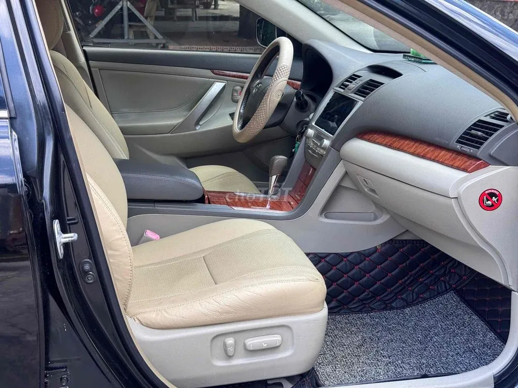 Toyota Camry 2010 photo 4