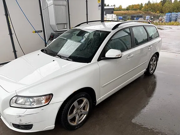 Volvo V50 2011 photo 3