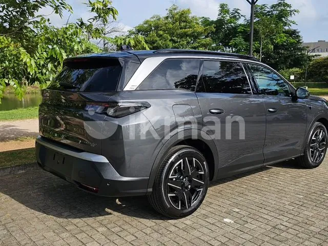 Peugeot 5008 2025 photo 4