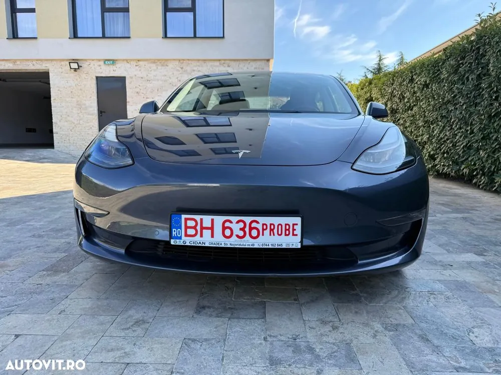 Tesla Model 3 2021 photo 3