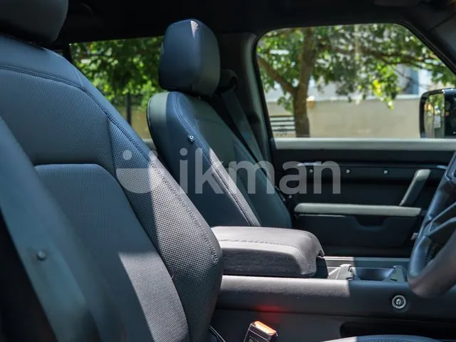 Land Rover Defender 2025 photo 4
