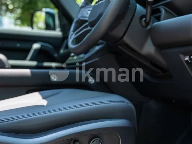 Land Rover Defender 2025 photo 3