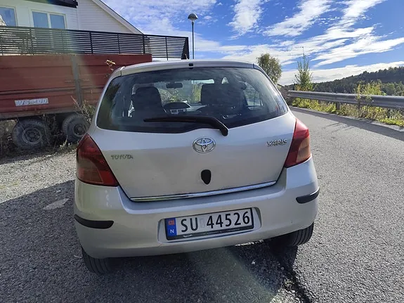 Toyota Yaris 2007 photo 3