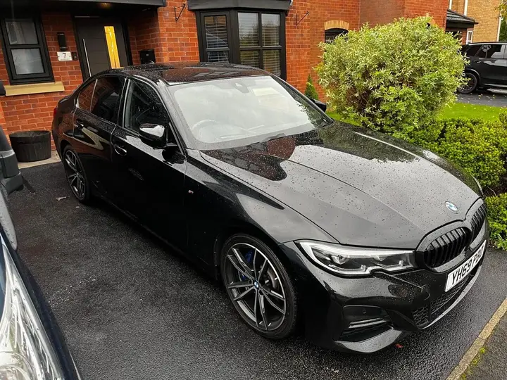 BMW 3 Series 2019 photo 2