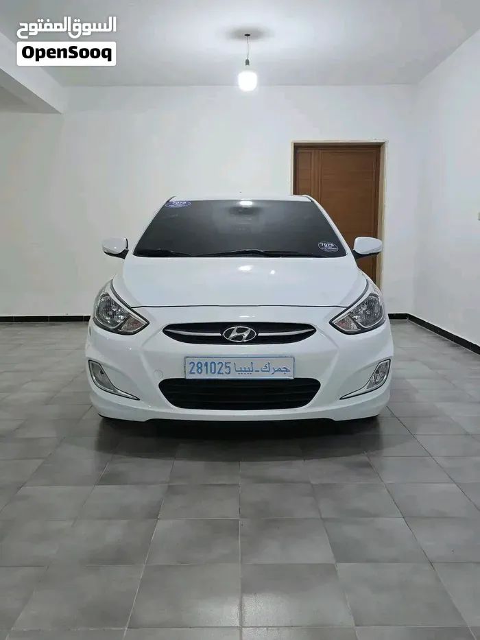 Hyundai Accent 2015 photo 2