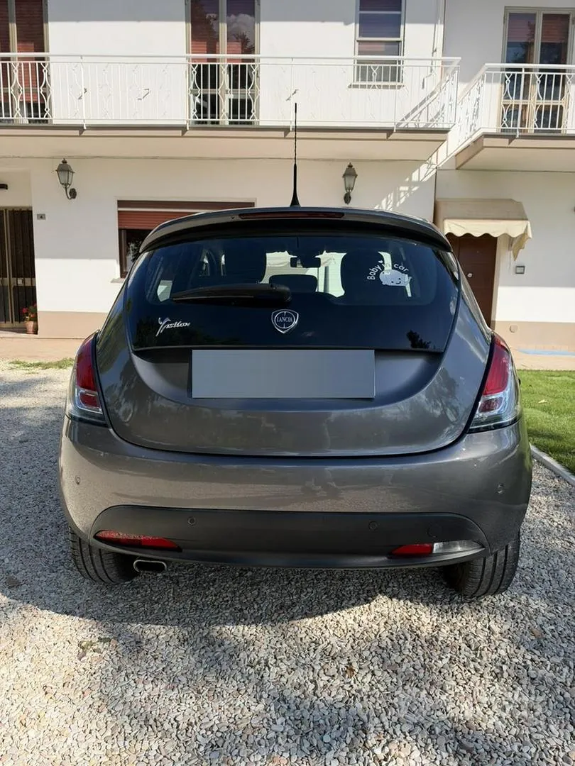 Lancia Ypsilon 2015 photo 4