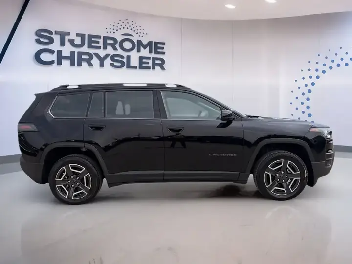 Jeep Cherokee 2026 photo 4