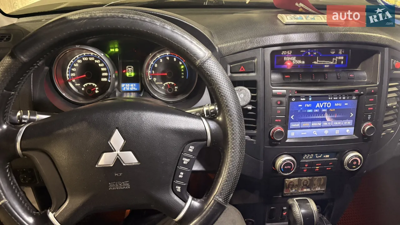 Mitsubishi Pajero 2008 photo 2