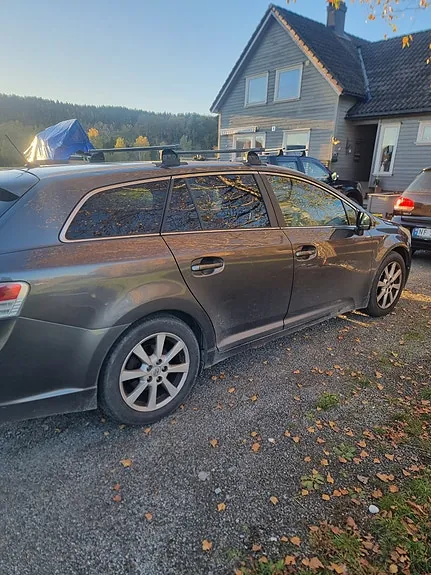 Toyota Avensis 2010 photo 5