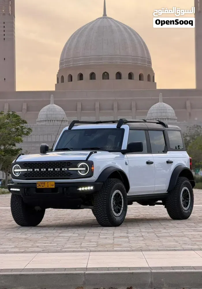 Ford Bronco 2024 photo 2