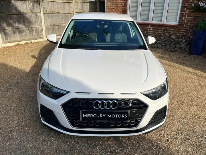 Audi A1 Sportback 2019 photo 2