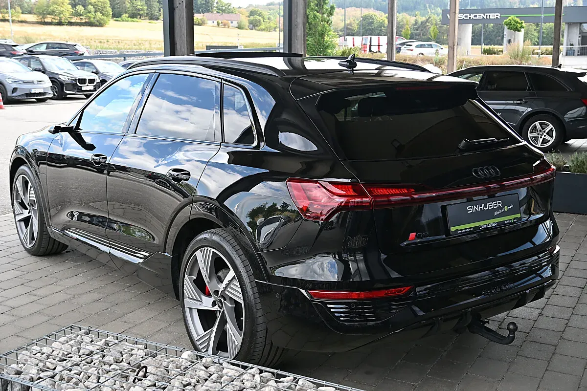 Audi Q8 2024 photo 3