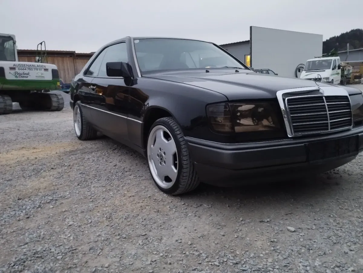 Mercedes-Benz C-Class 1991 photo 3