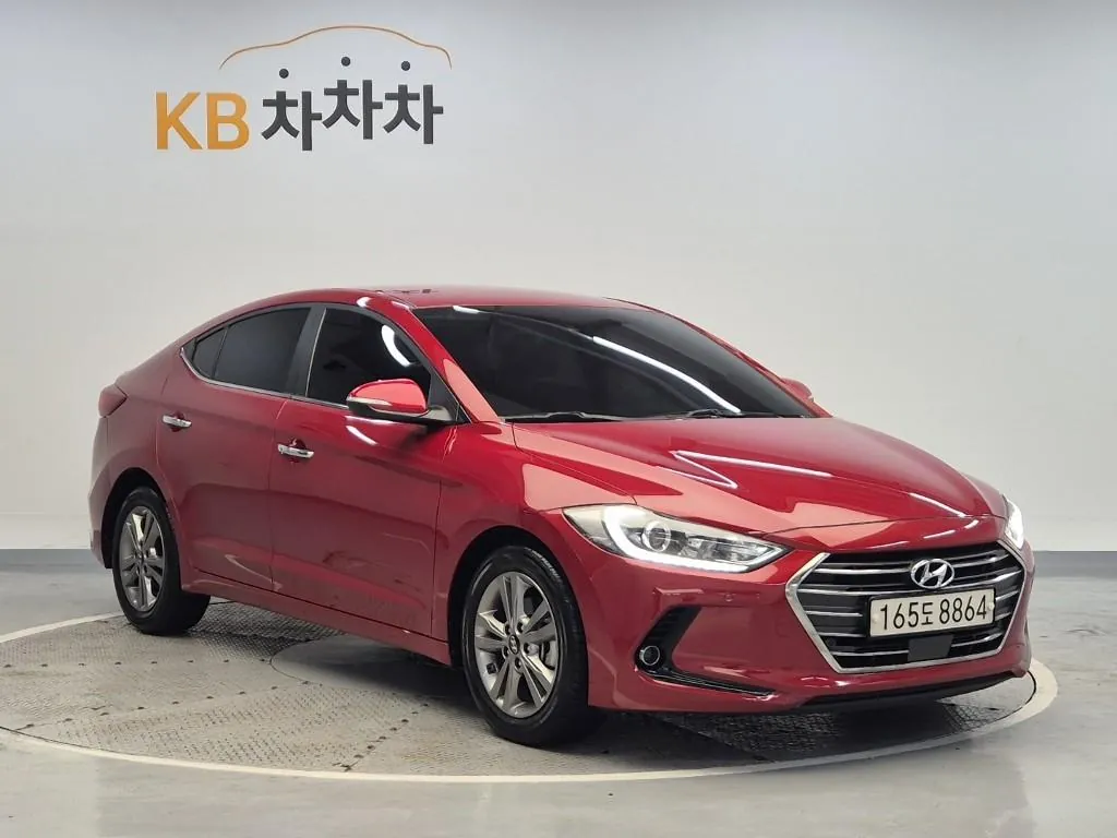 Hyundai Avante 2018 photo 4