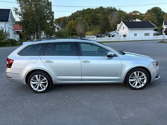 Skoda Octavia 2020 photo 2
