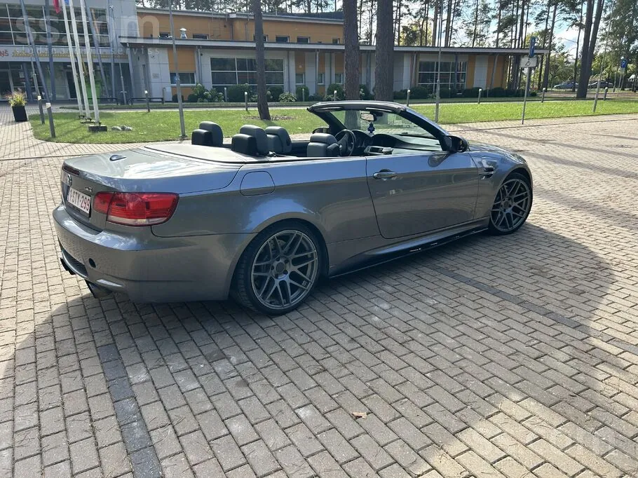BMW M3 2009 photo 4