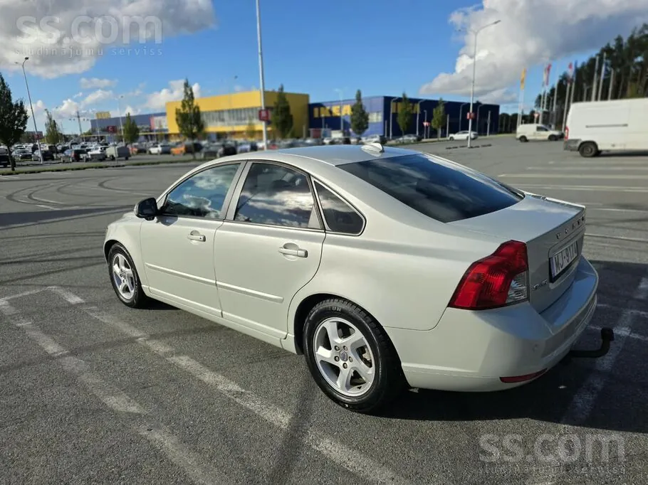 Volvo S40 2011 photo 5