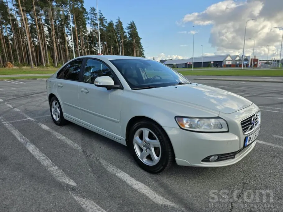 Volvo S40