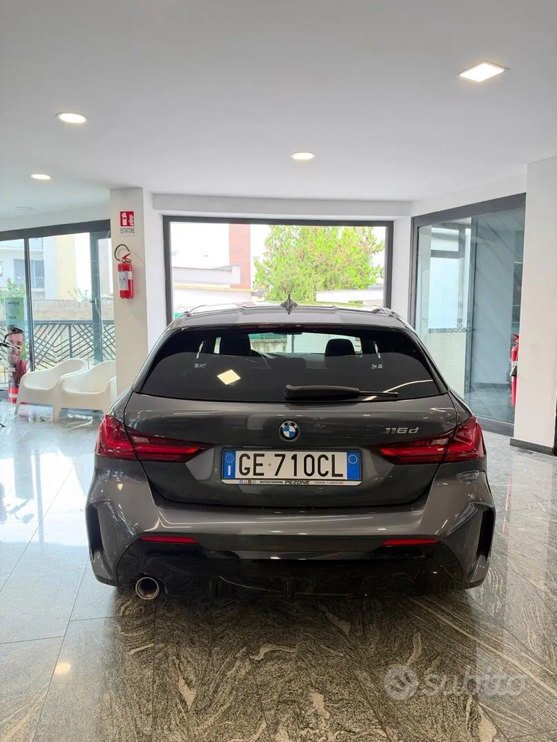 BMW 116D 2021 photo 3
