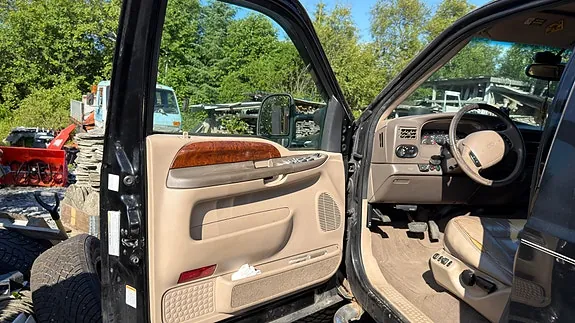 Ford Excursion 2000 photo 3