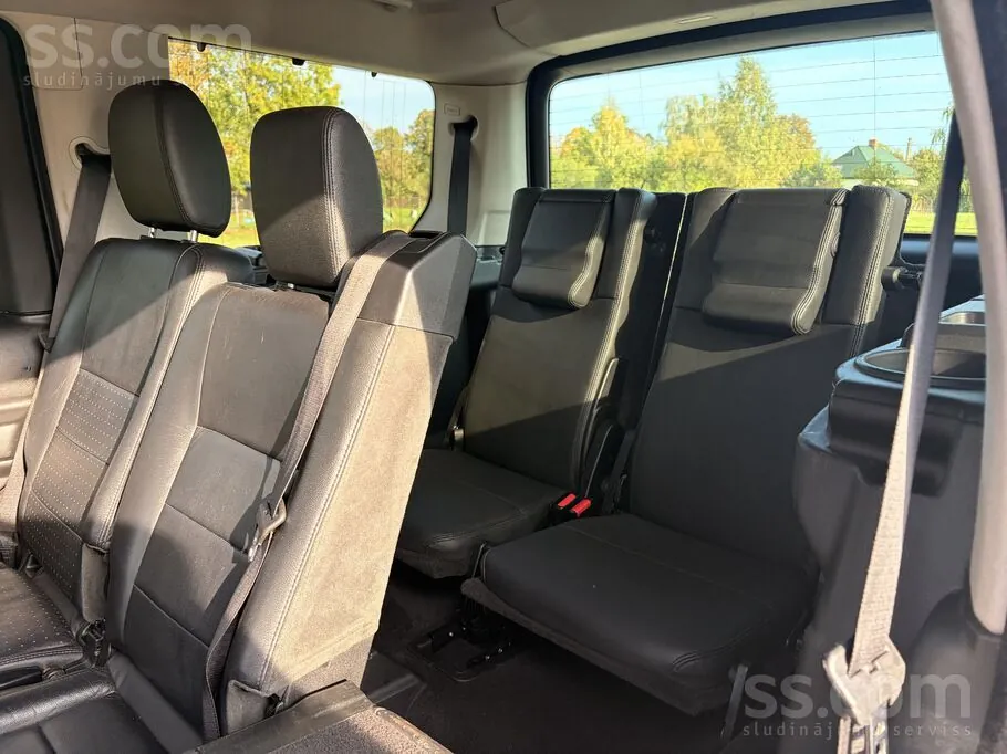 Land Rover Discovery 3 2005 photo 4