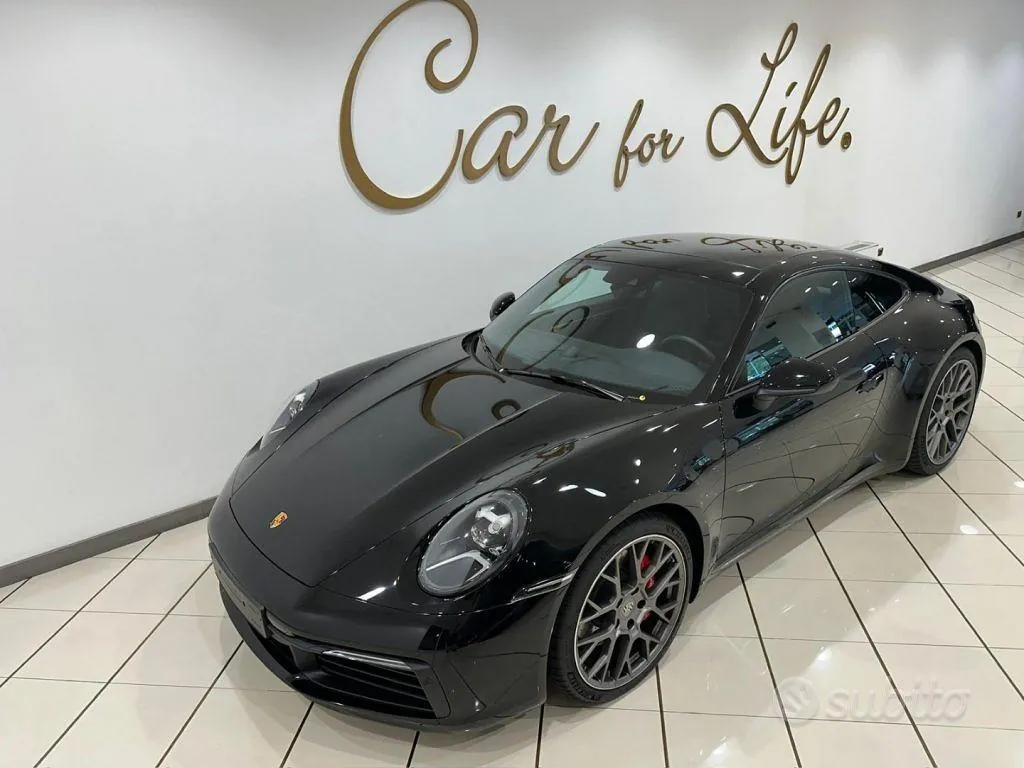 Porsche 911 2023 photo 2