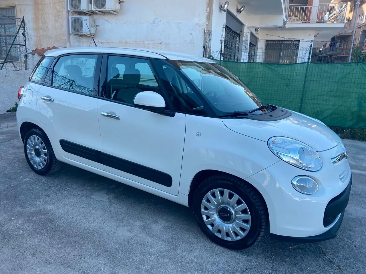 Fiat 500L 2016 photo 3