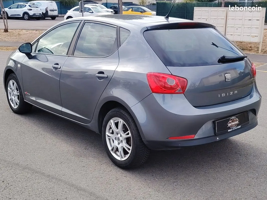 Seat Ibiza 2012 photo 5
