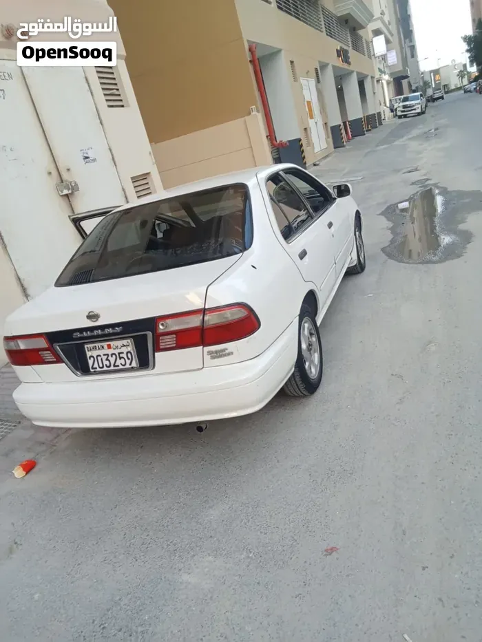 Nissan Sunny 2004 photo 5